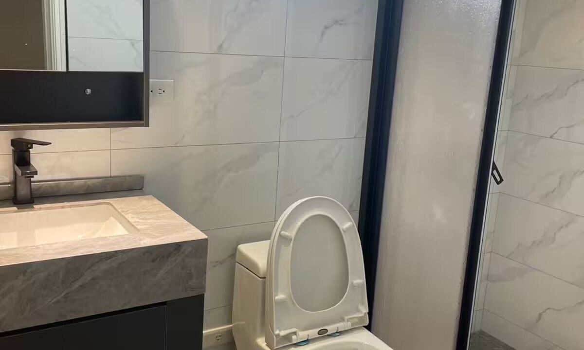 Photo of Bathroom in West Central District