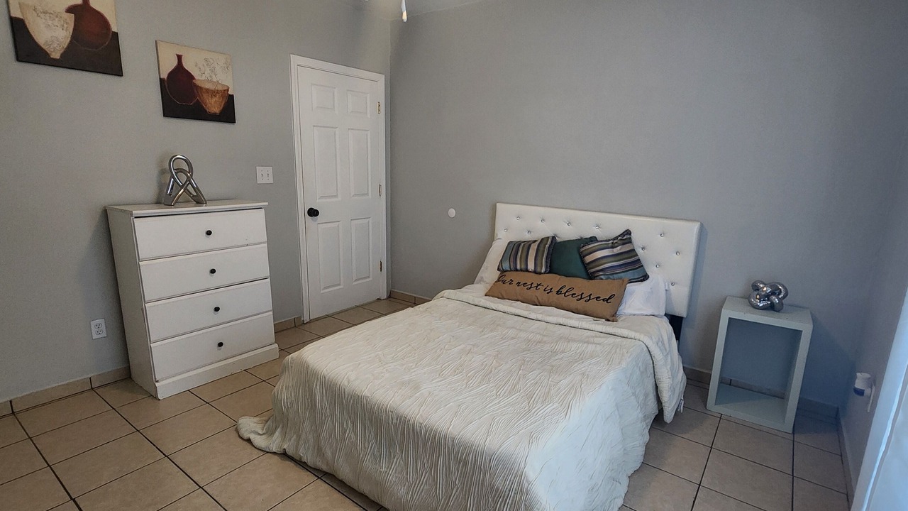 Photo of Bedroom in Edinburg