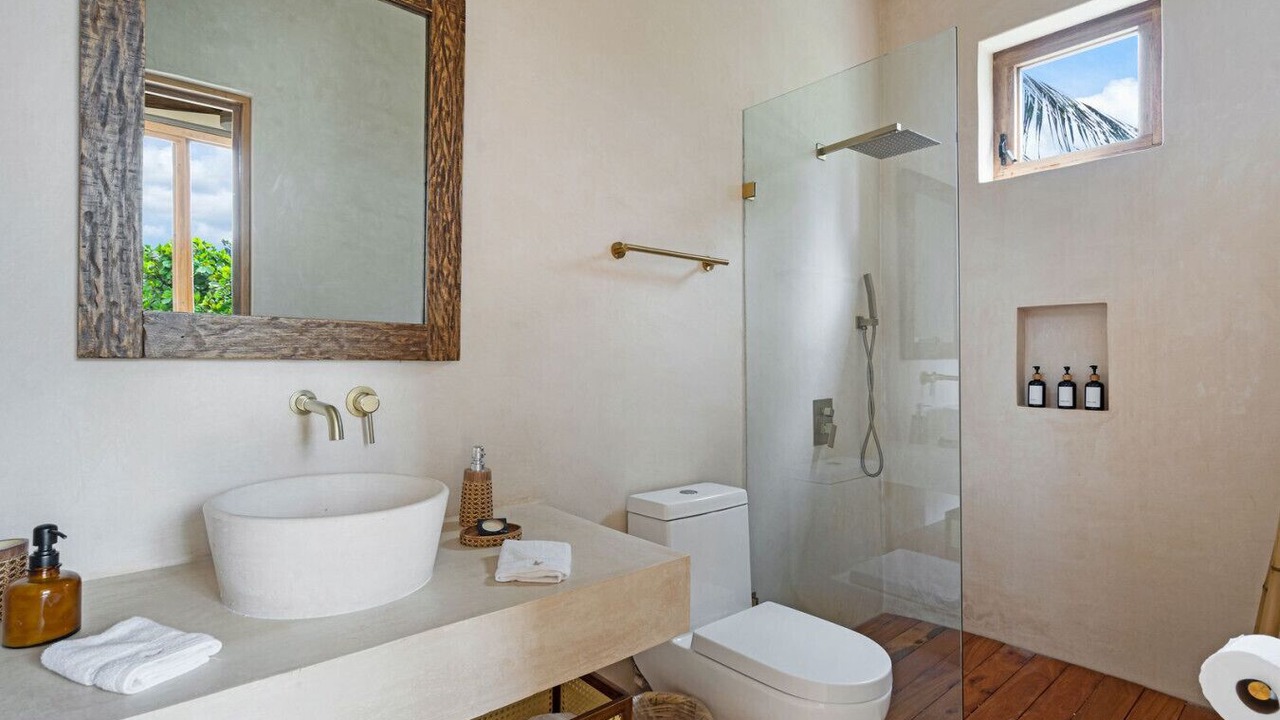 Photo of Bathroom in Litibu