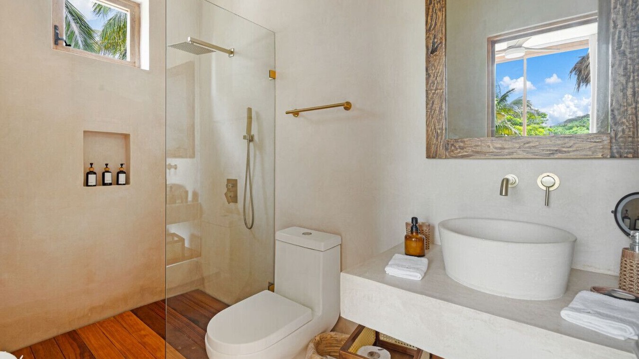 Photo of Bathroom in Litibu