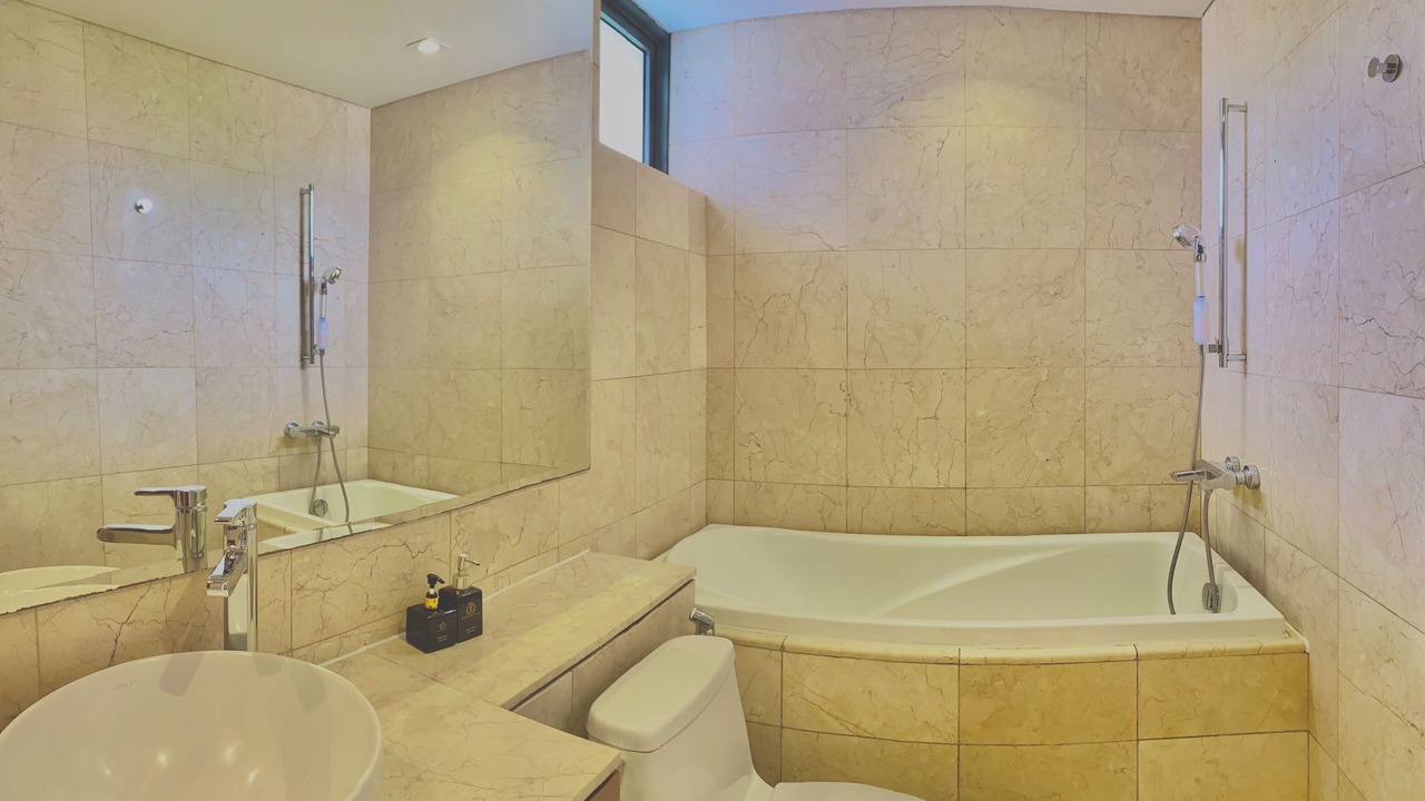 Photo of Bathroom in Ngu Hanh Son
