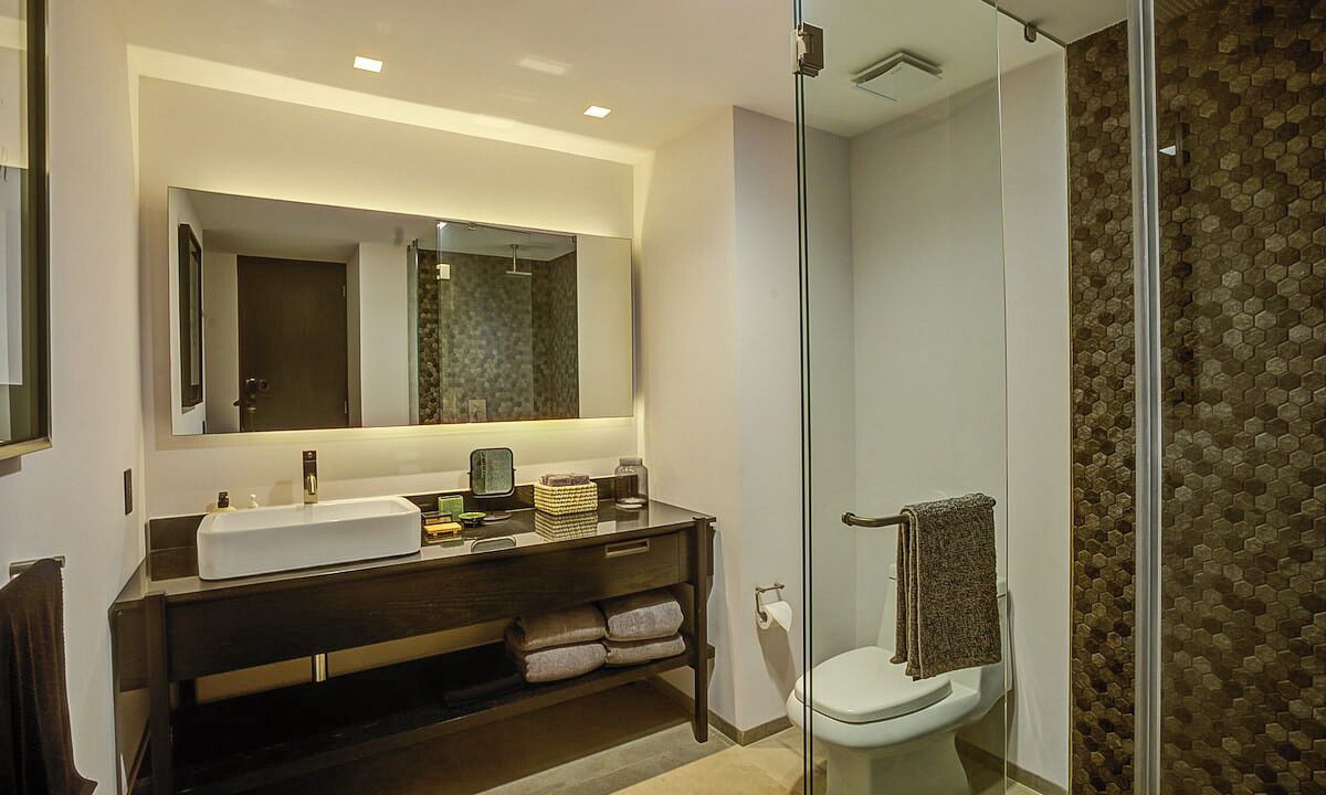 Photo of Bathroom in Romantic Zone