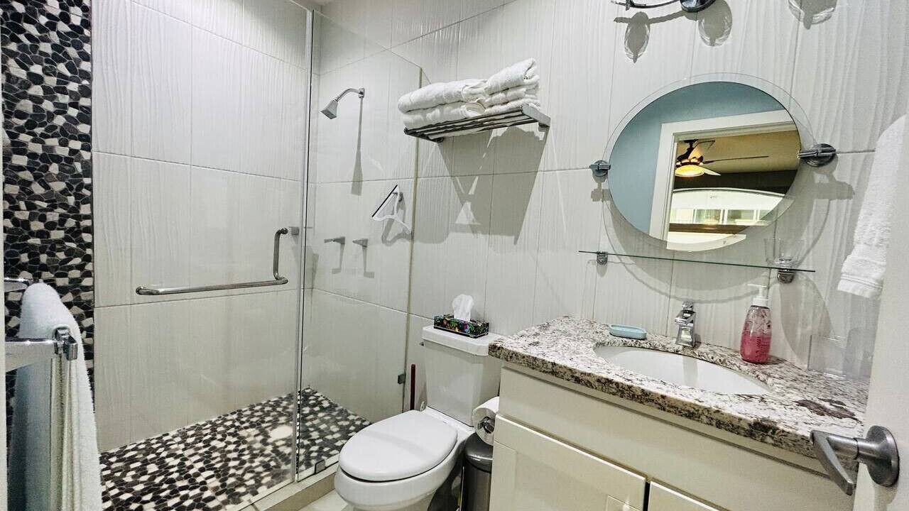 Photo of Bathroom in Marina Mazatlan