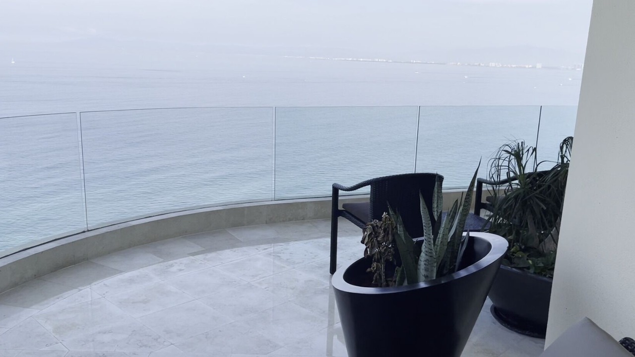 Photo of Patio Balcony in South Shore Hotel Area
