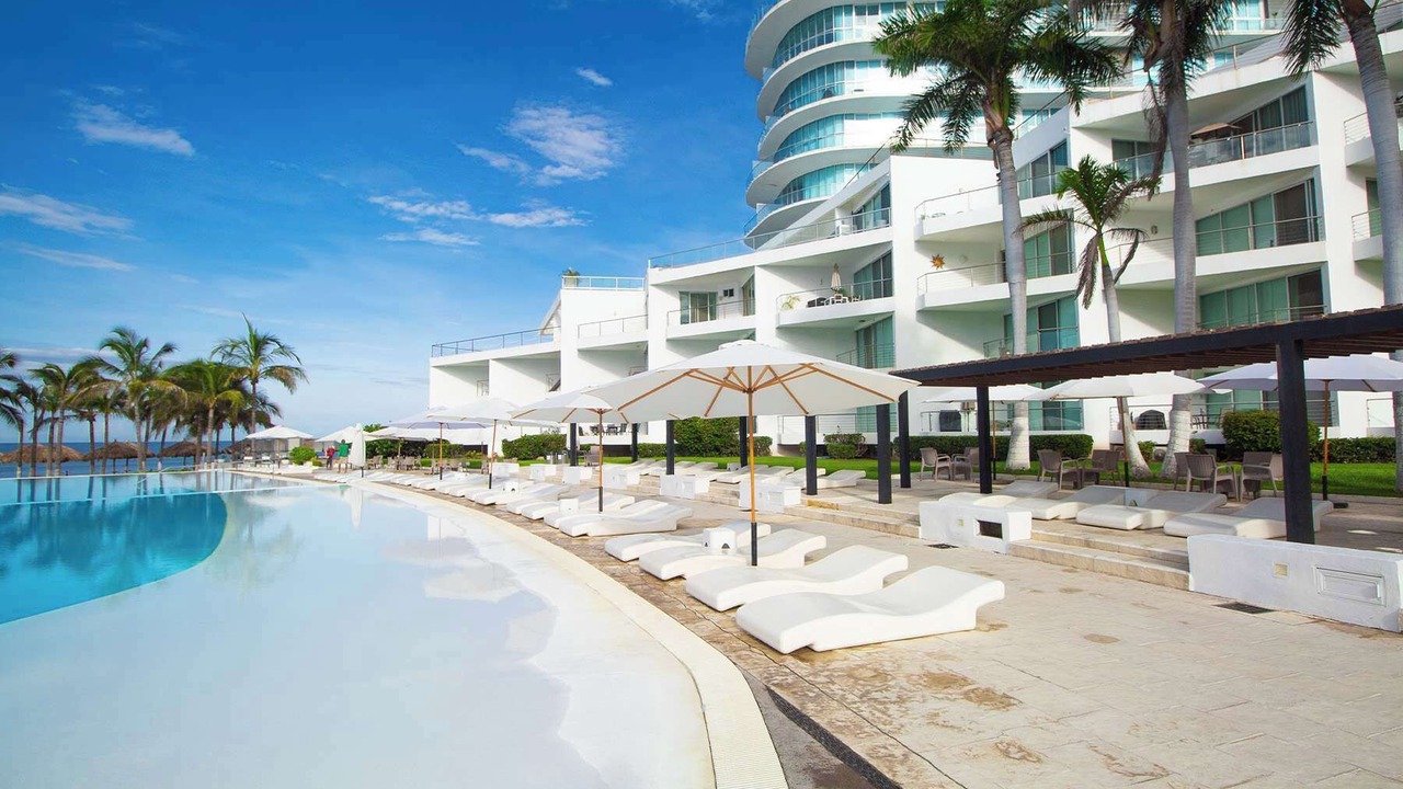 Photo of Outdoor in Flamingos