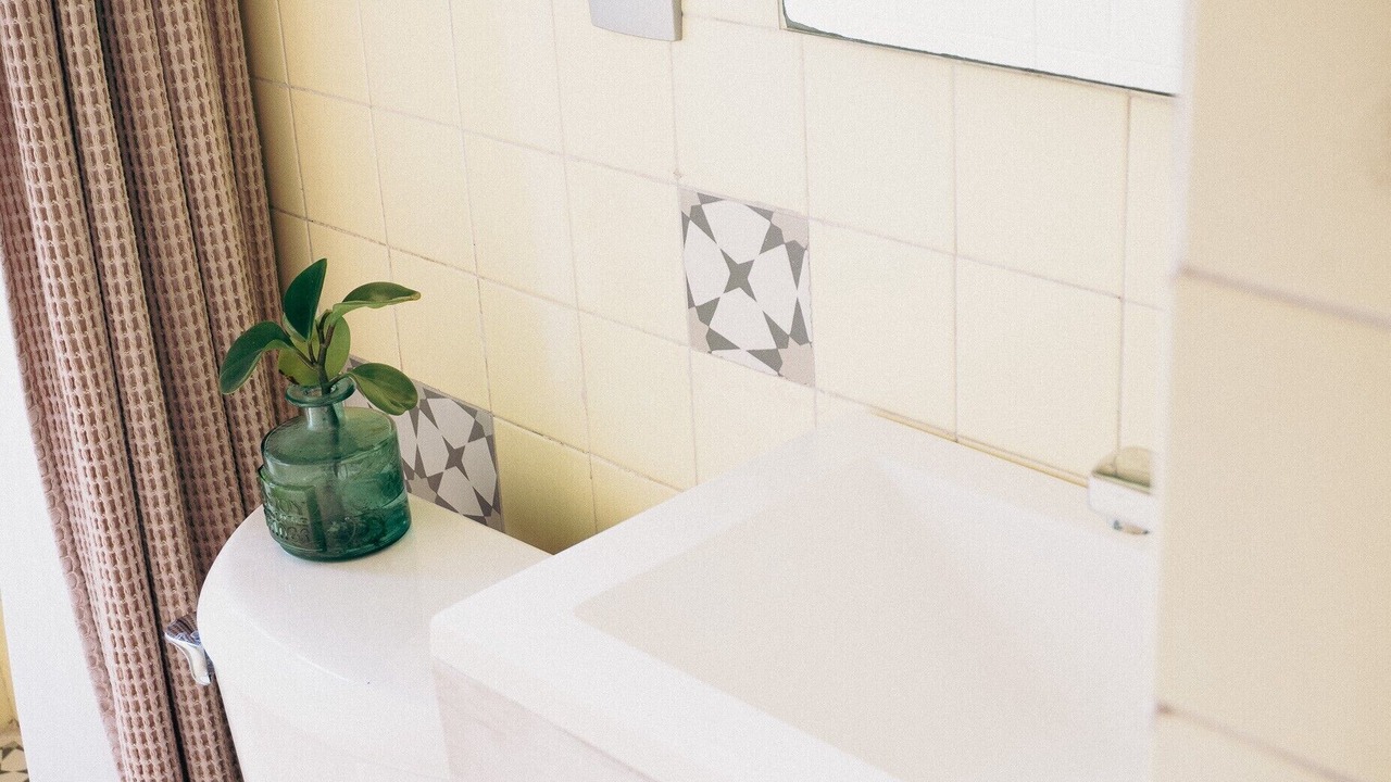 Photo of Bathroom in Luis Jimenez Figueroa