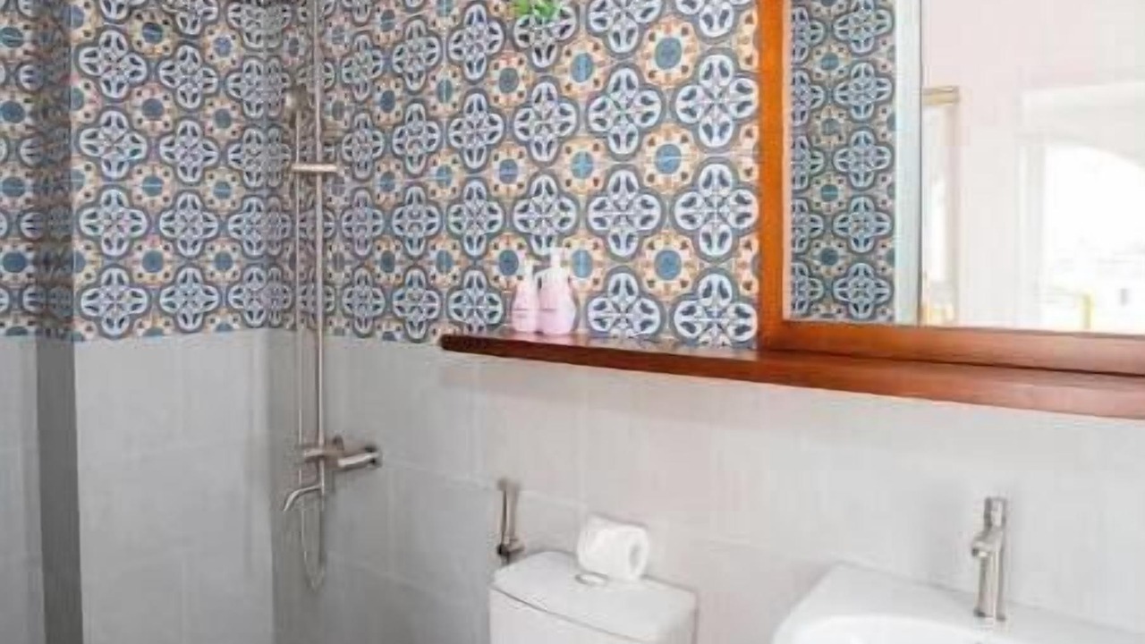 Photo of Bathroom in Cam An