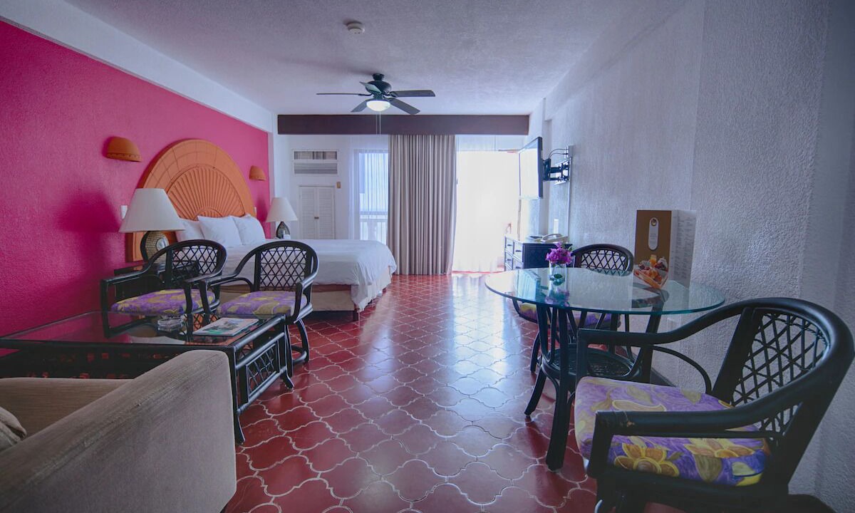 Photo of Bedroom in South Shore Hotel Area
