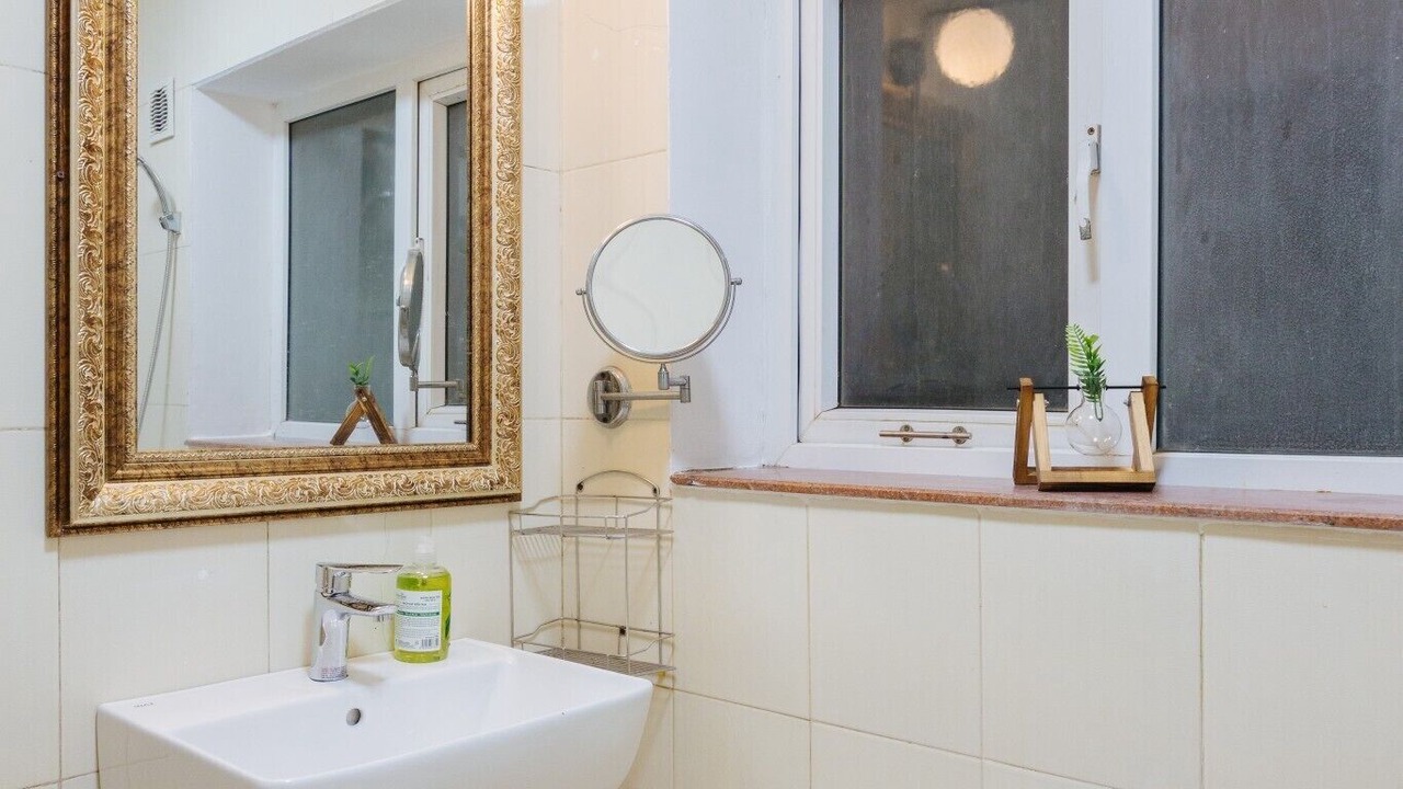 Photo of Bathroom in Hoan Kiem