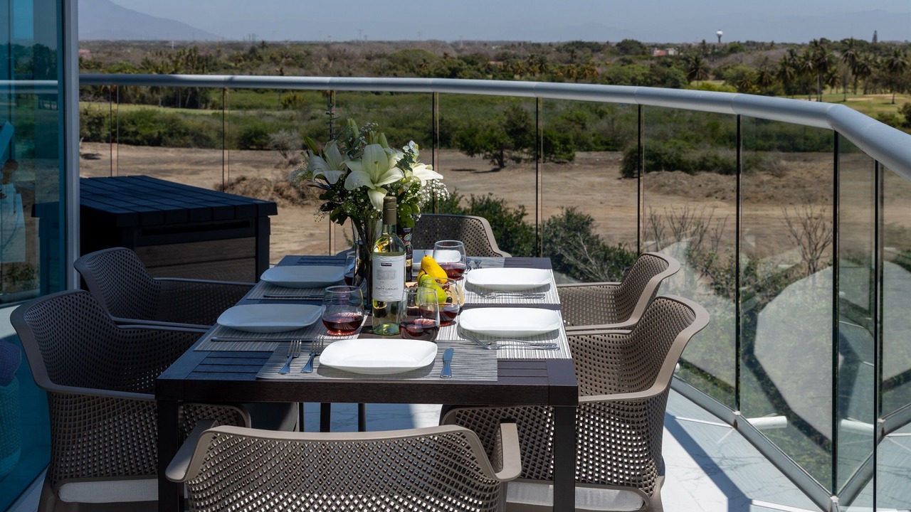 Photo of Patio Balcony in Flamingos