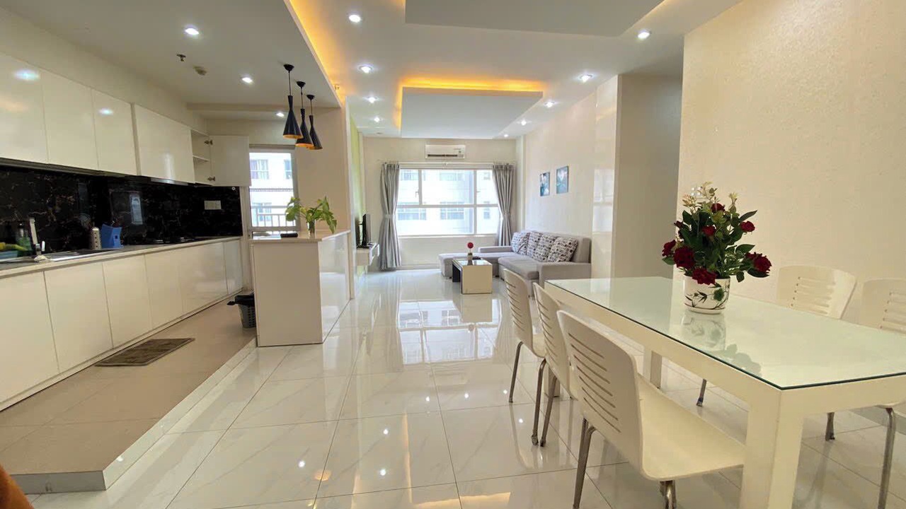 Photo of Kitchen in District 7