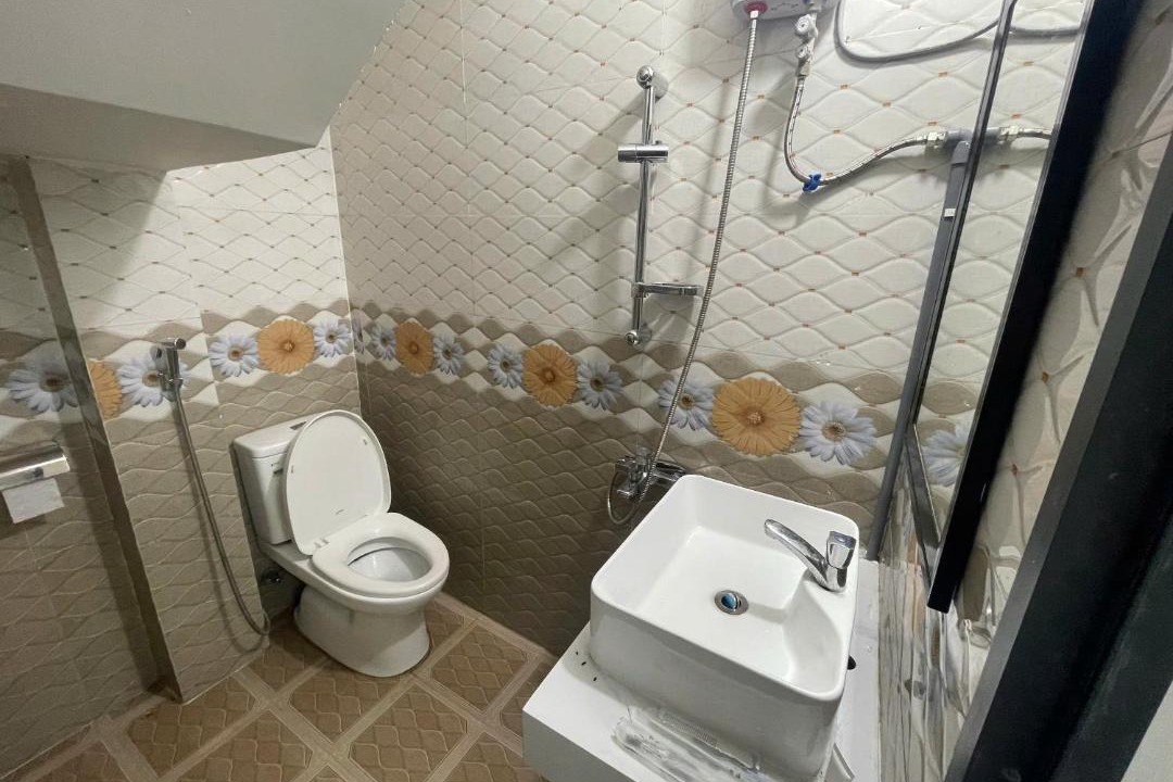 Photo of Bathroom in Cam Le