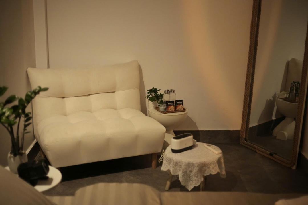 Photo of Others in Le Chan