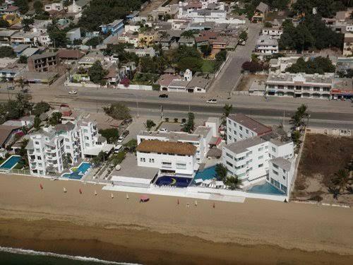 Photo of Buildings in Manzanillo