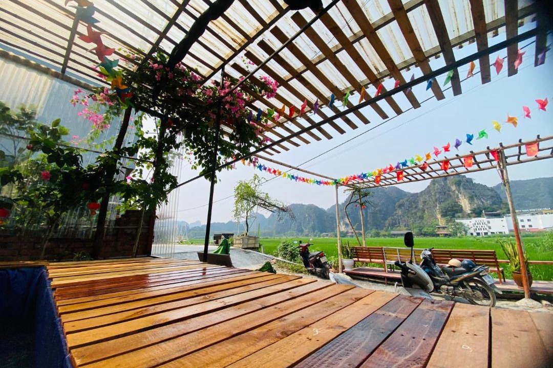 Photo of Others in Hoa Lu
