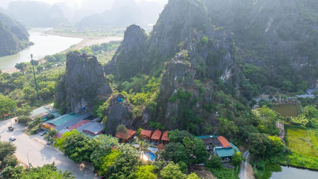 Photo of Others in Hoa Lu
