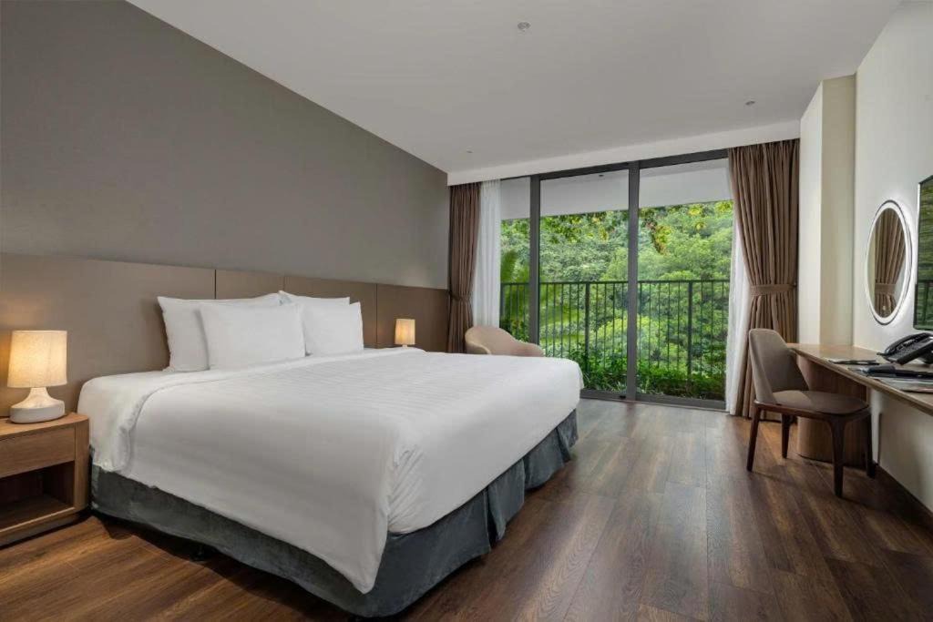 Photo of Bedroom in Cat Ba