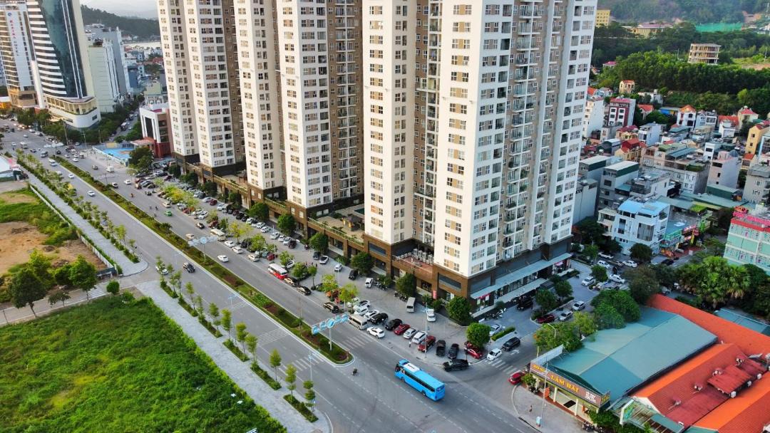 Photo of Buildings in Ha Long