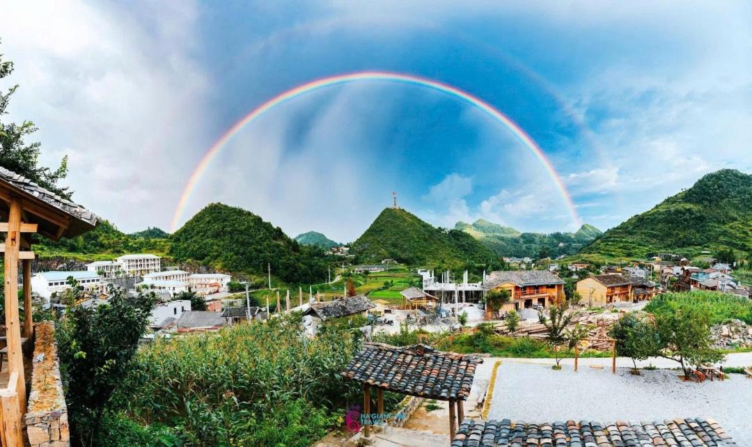 Photo of Others in Dong Van