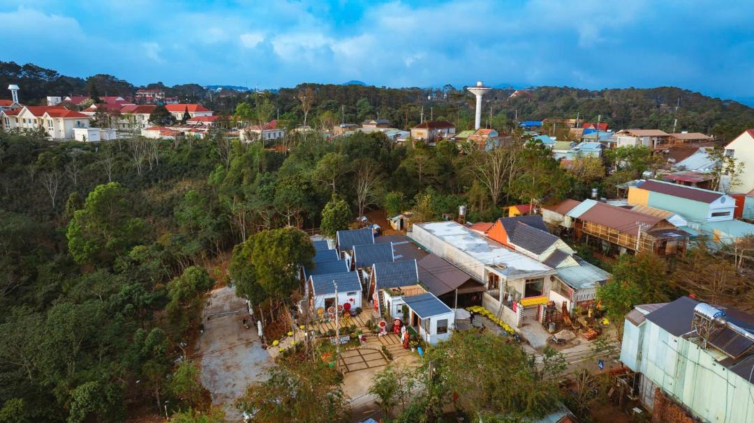 Photo of Buildings in Kon Plong