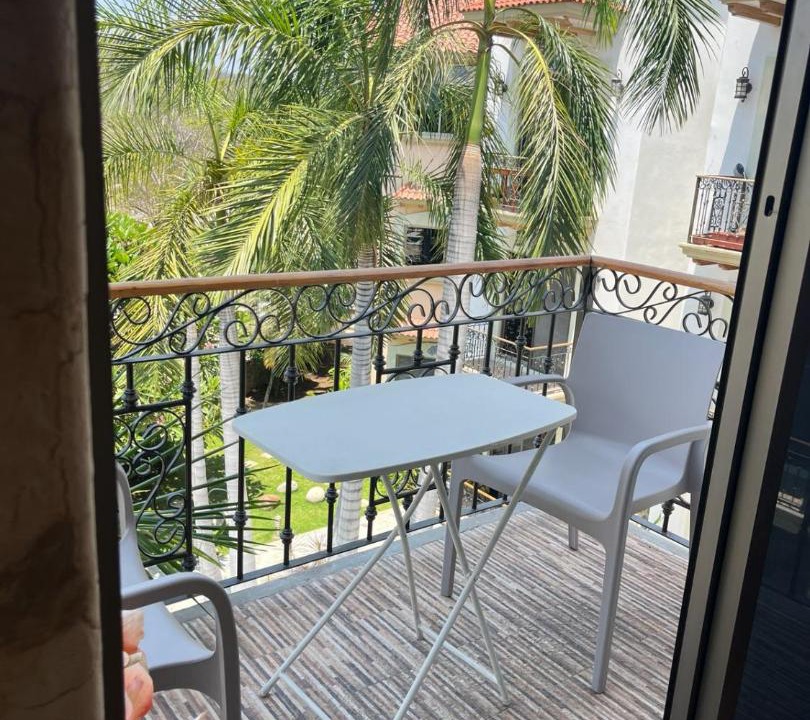 Photo of Patio Balcony in L
