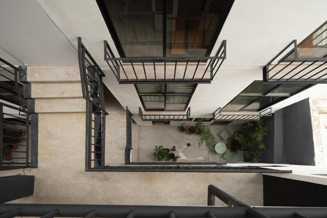 Photo of Patio Balcony in Americana