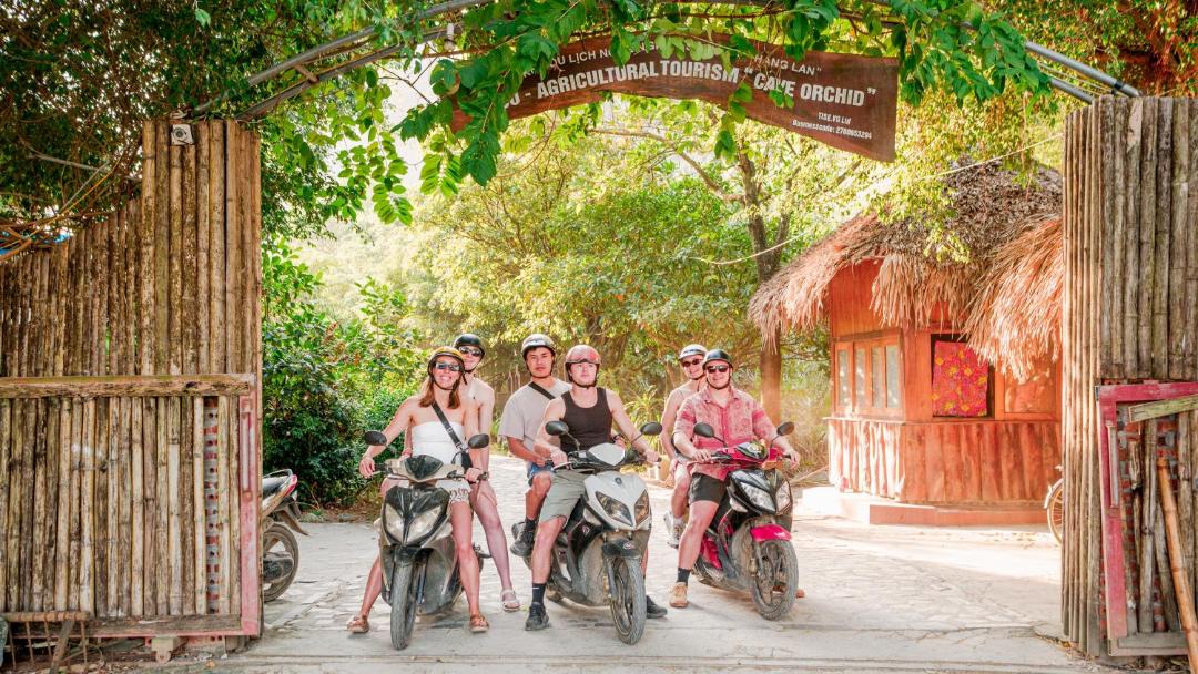 Photo of Others in Hoa Lu