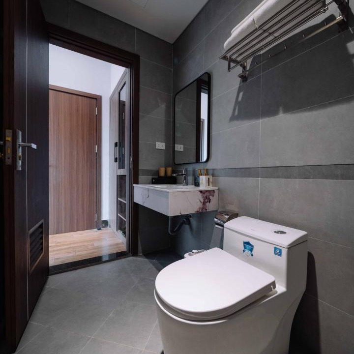 Photo of Bathroom in Cat Ba