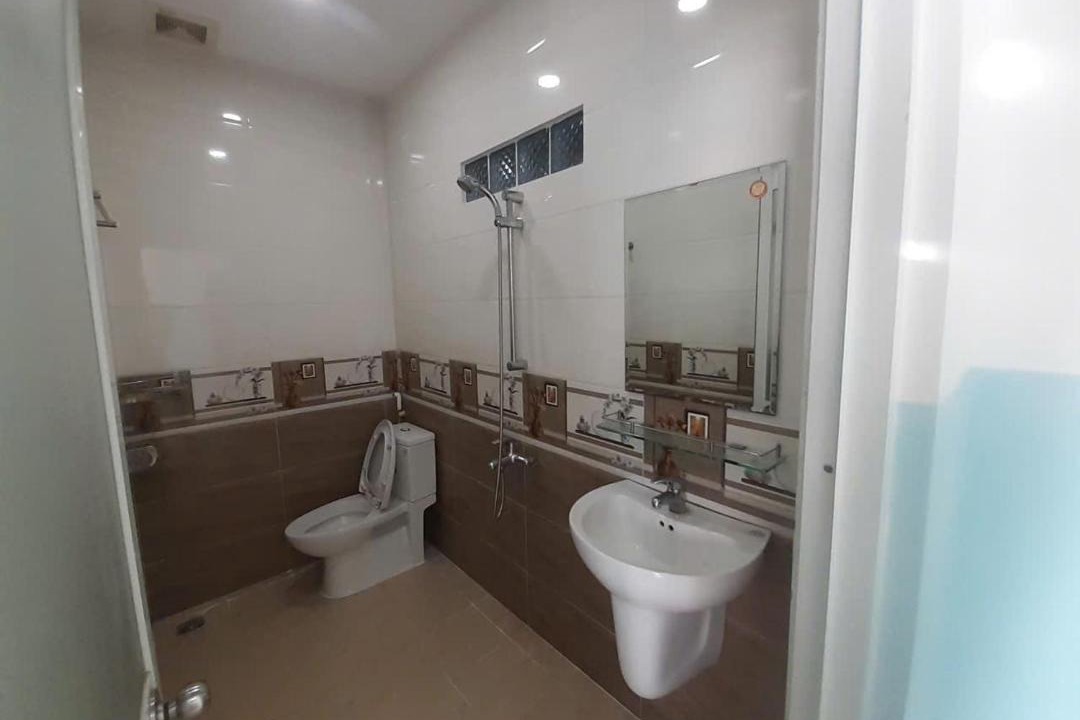 Photo of Bathroom in Phuong 15
