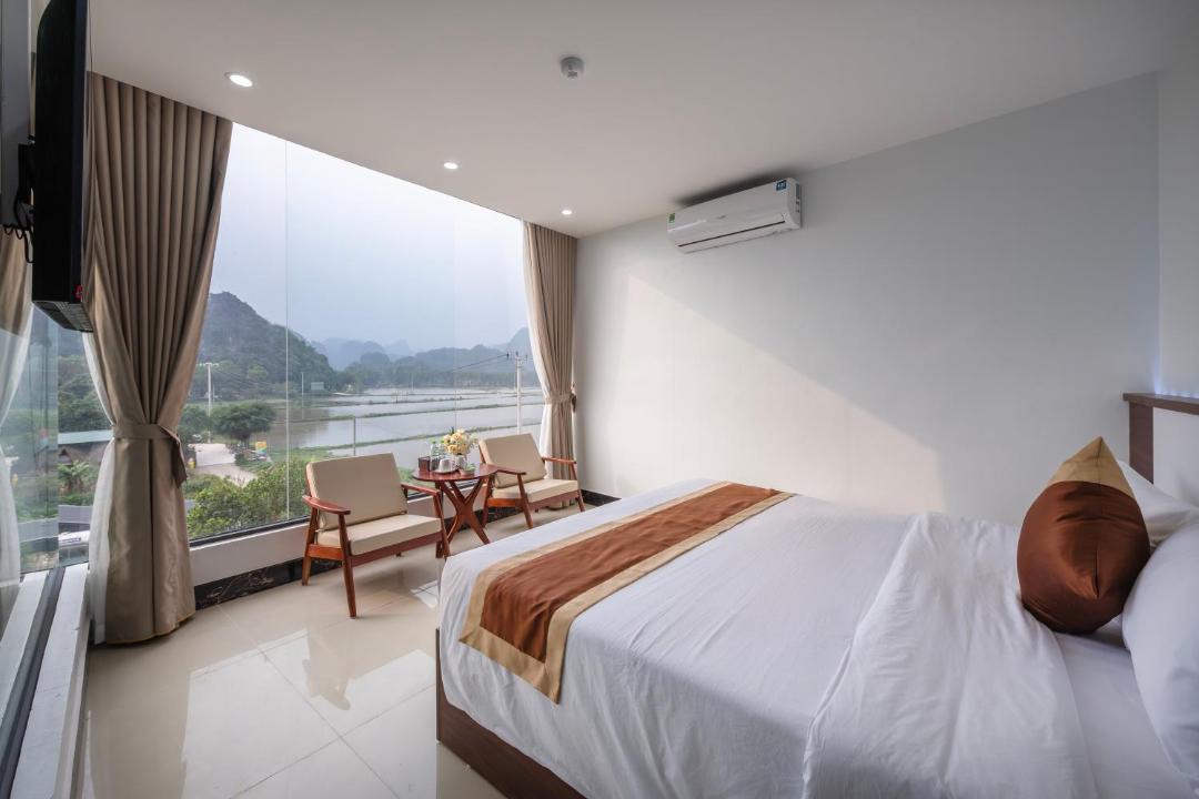 Photo of Others in Hoa Lu