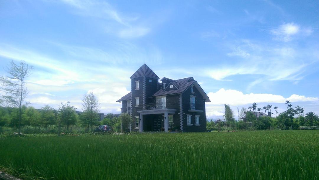 Photo of Buildings in Dongshan