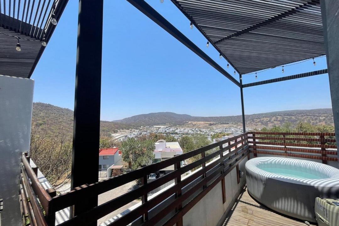 Photo of Patio Balcony in Bugambilias