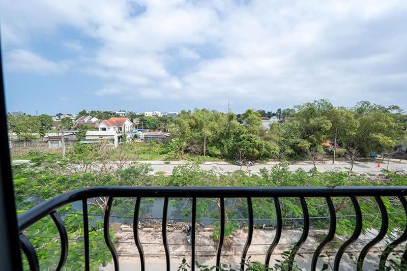 Photo of Patio Balcony in Thuy Xuan