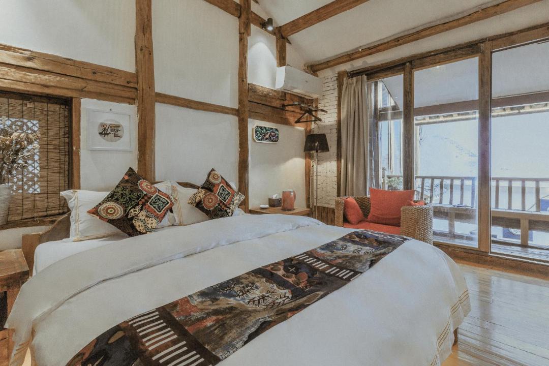 Photo of Bedroom in Dayan Old Town