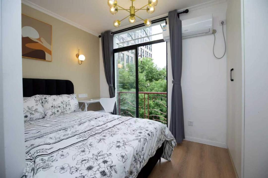 Photo of Bedroom in District 7