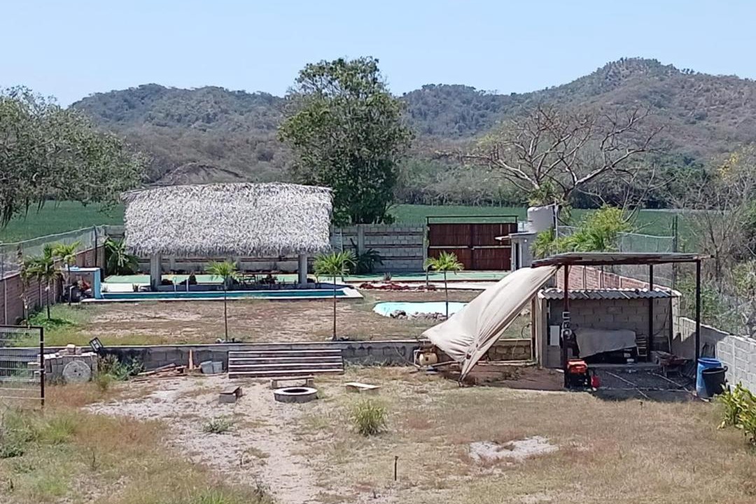Photo of Others in El Monteon