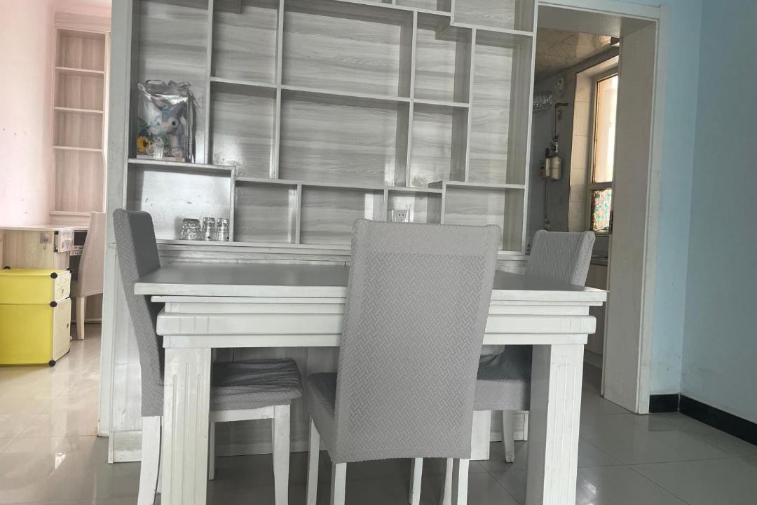 Photo of Others in Alar