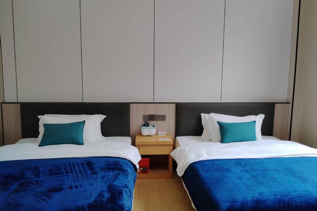 Photo of Bedroom in Deqen County