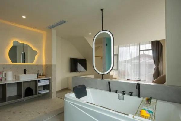 Photo of Bathroom in Dayan Old Town