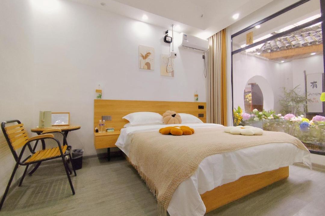 Photo of Bedroom in Fenghuang