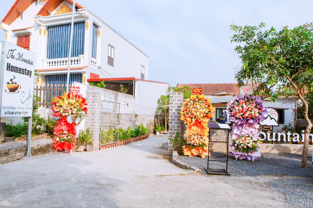 Photo of Others in Hoa Lu