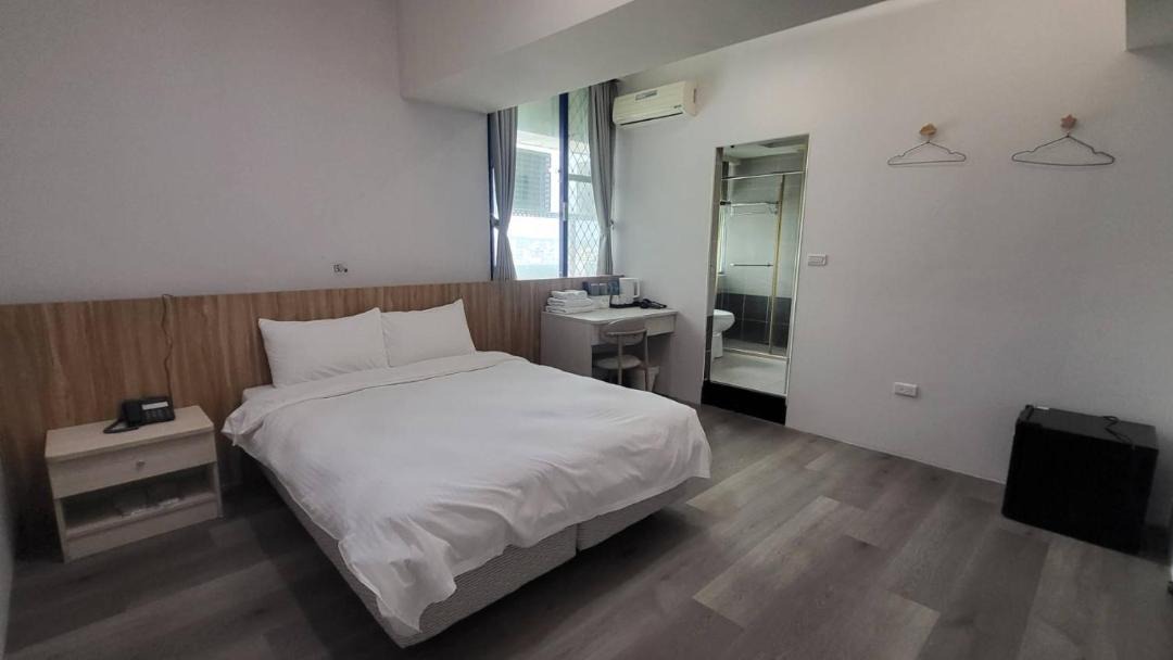 Photo of Bedroom in West District