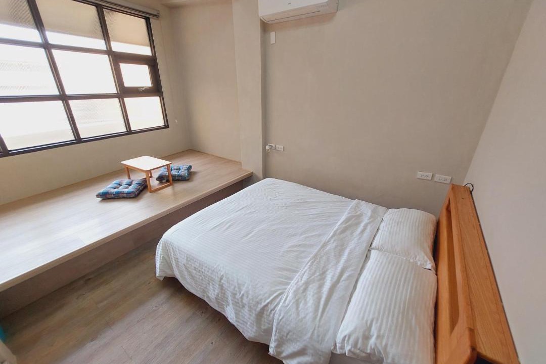 Photo of Bedroom in West District