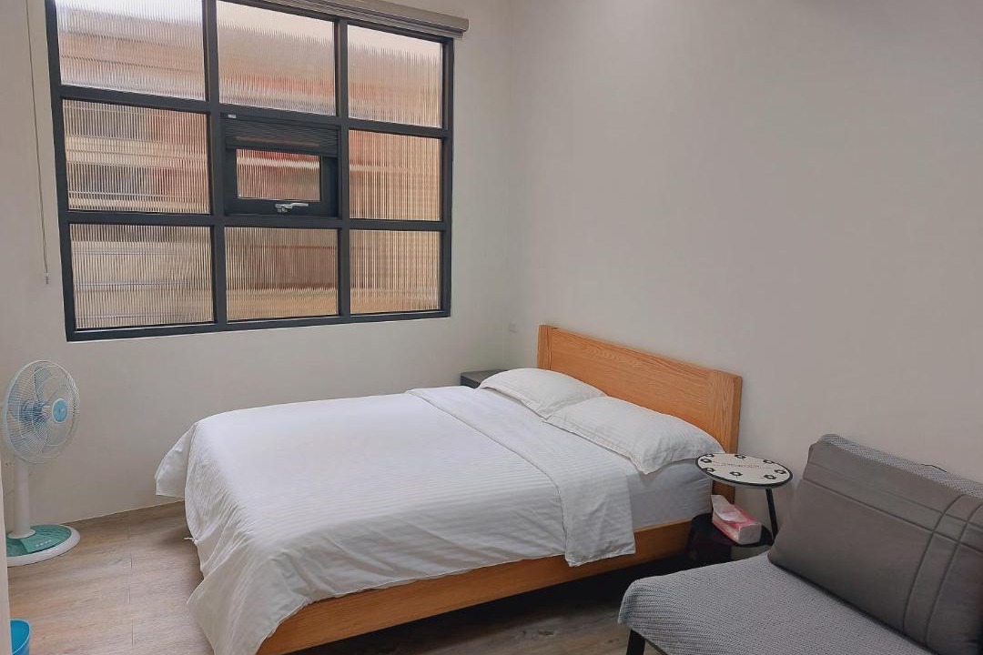 Photo of Bedroom in West District