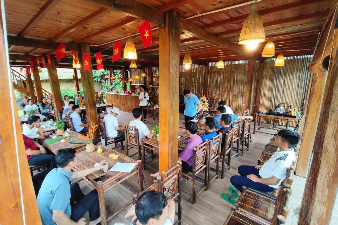 Photo of Others in Mang Yang