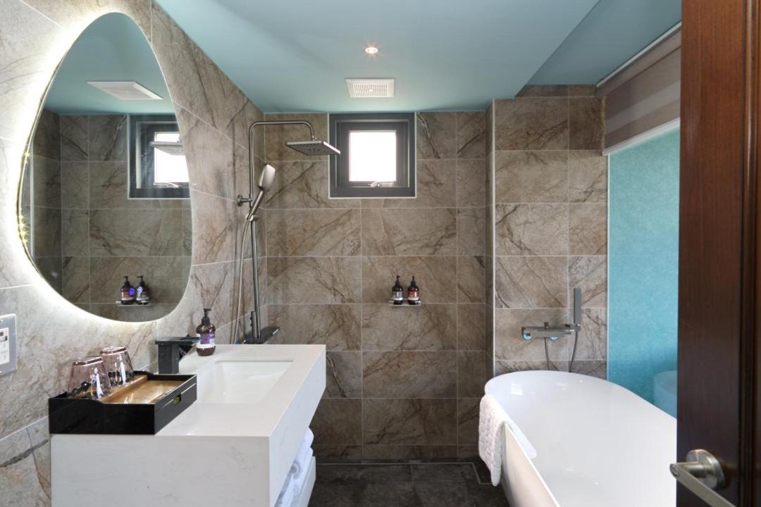Photo of Bathroom in Ruifang