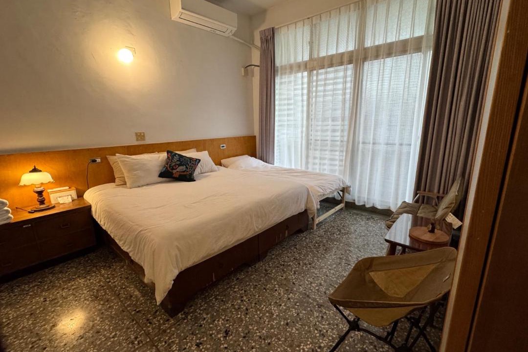 Photo of Bedroom in East District