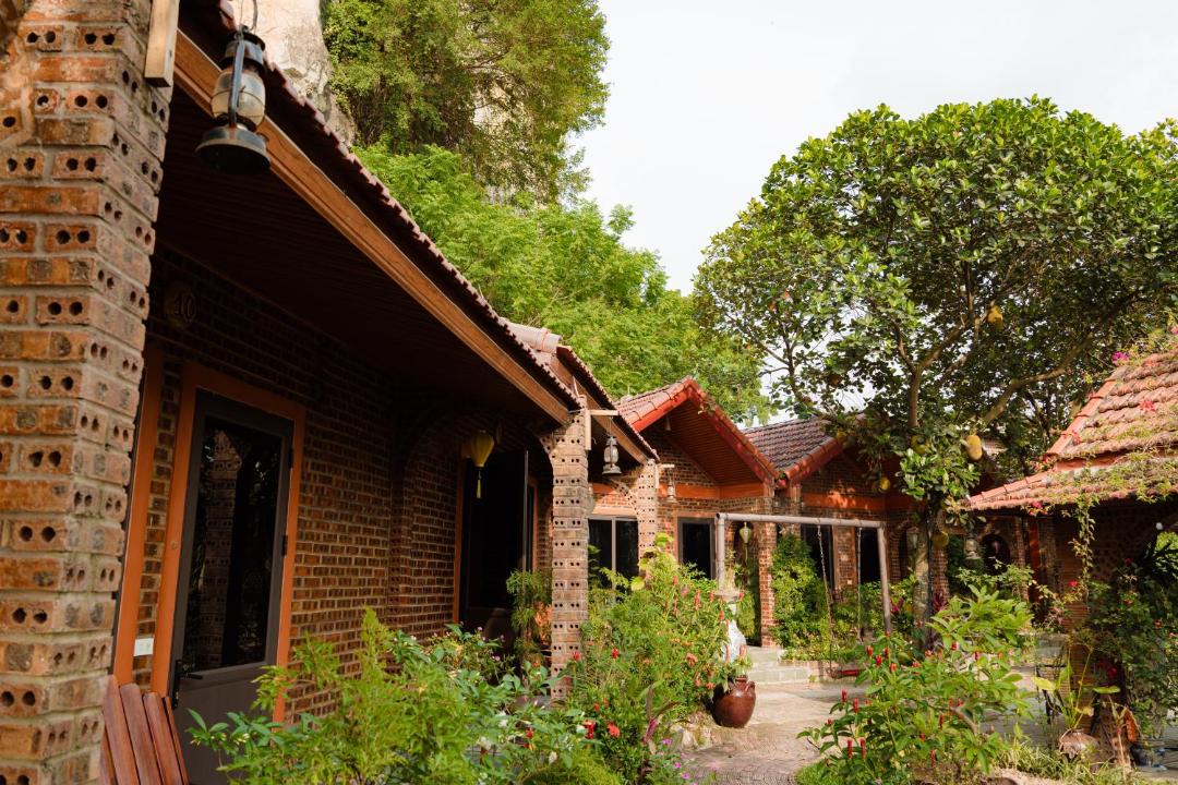 Photo of Others in Hoa Lu