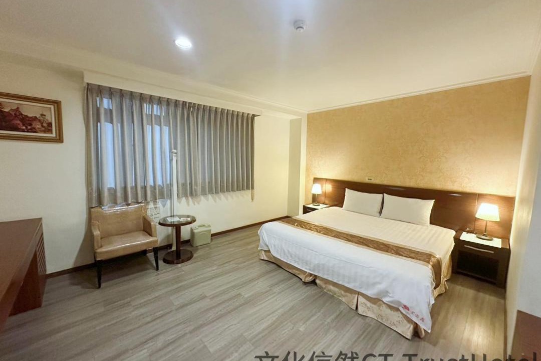 Photo of Bedroom in East District