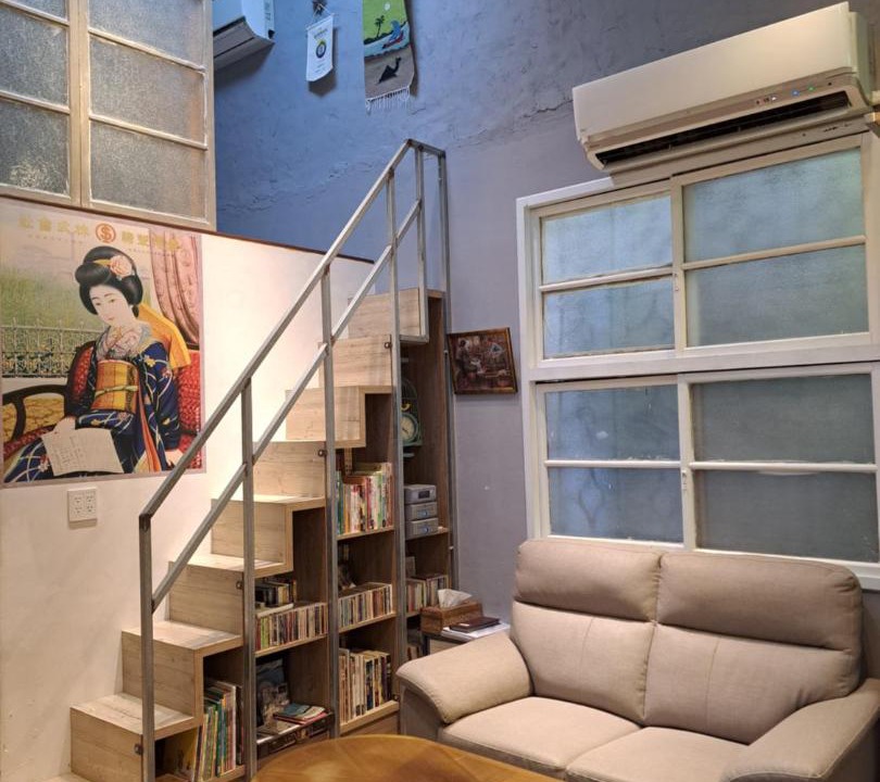 Photo of Livingroom in East District